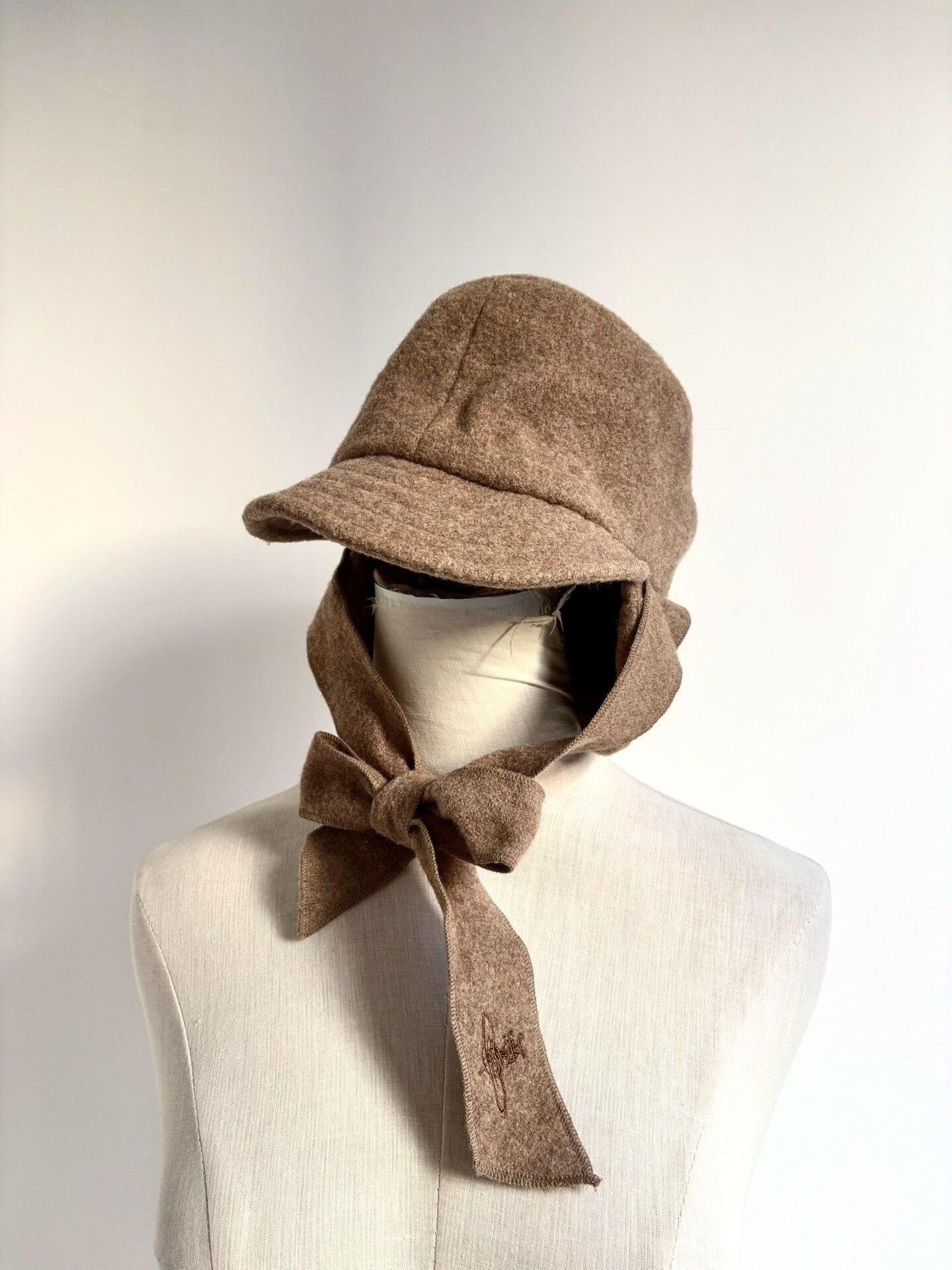 Vivienne Westwood vintage vivienne westwood camel bow hat Size ONE SIZE - 2 Thumbnail