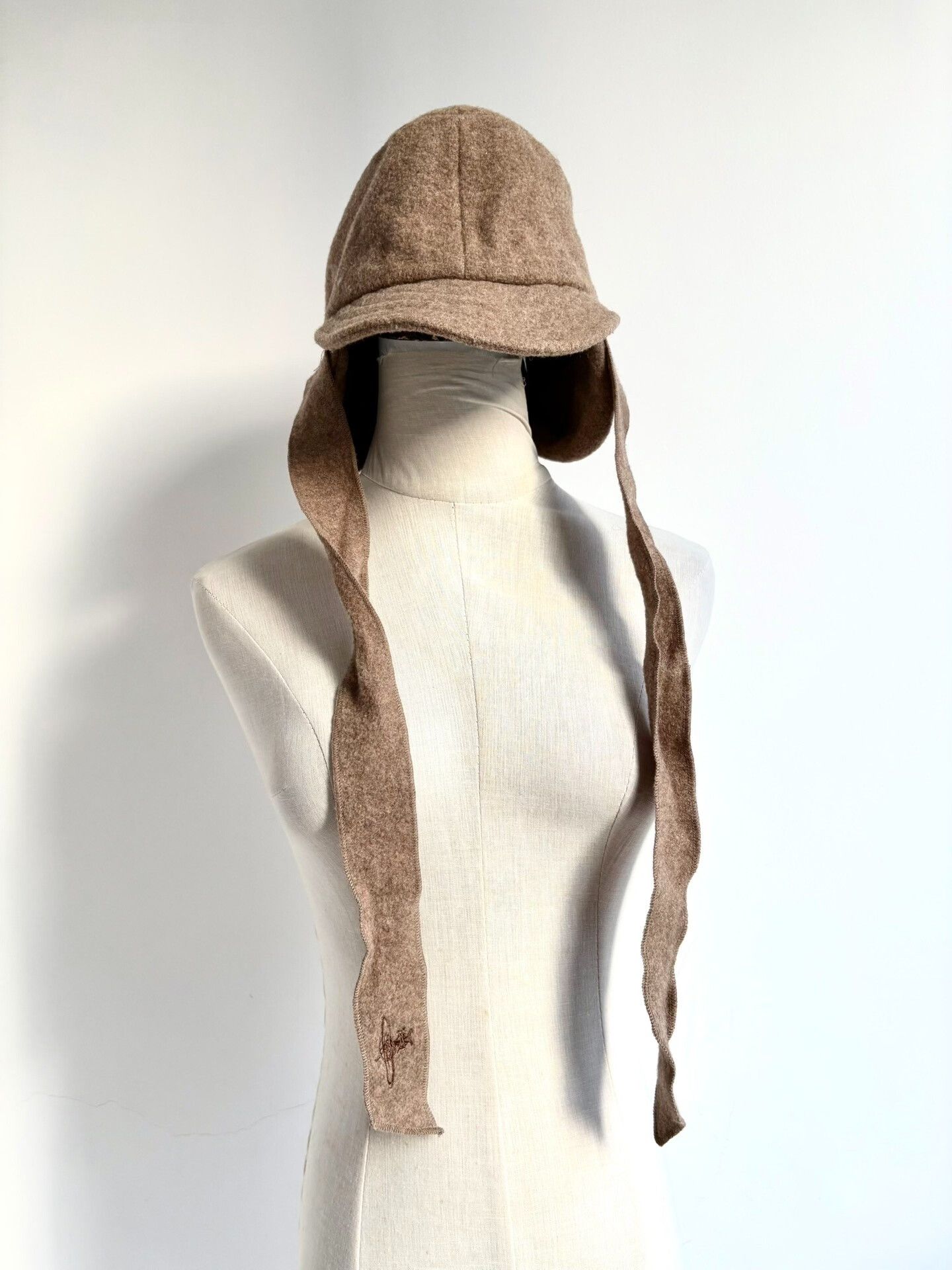 Vivienne Westwood vintage vivienne westwood camel bow hat Size ONE SIZE - 3 Thumbnail