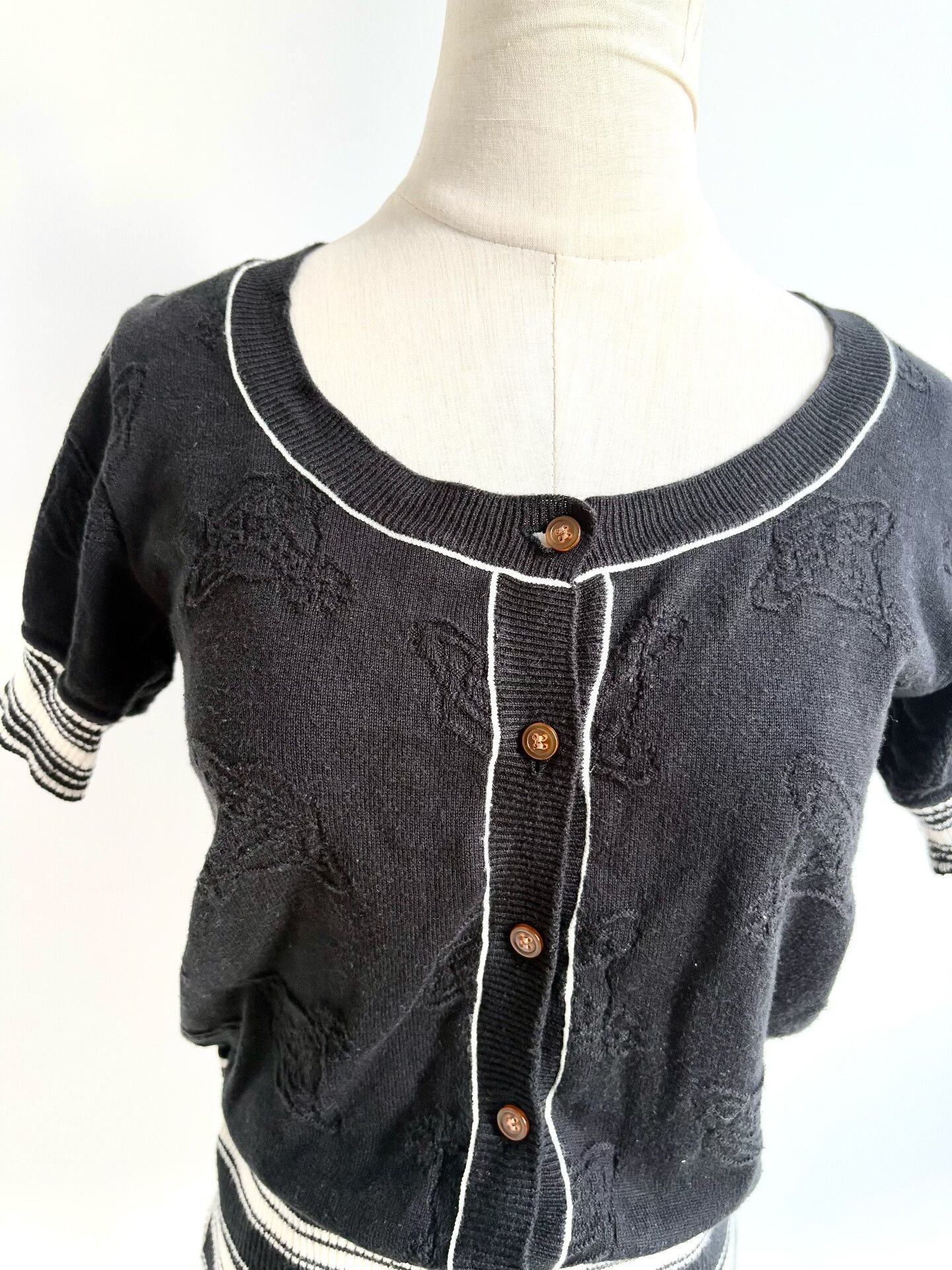 Vivienne Westwood vivienne westwood black short-sleeve cardigan Size S / US 4 / IT 40 - 4 Thumbnail