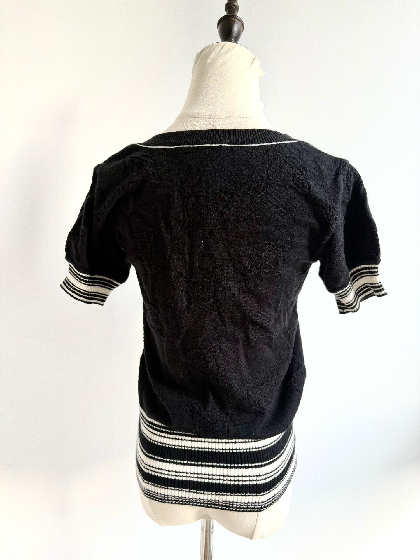 Vivienne Westwood vivienne westwood black short-sleeve cardigan Size S / US 4 / IT 40 - 5 Thumbnail