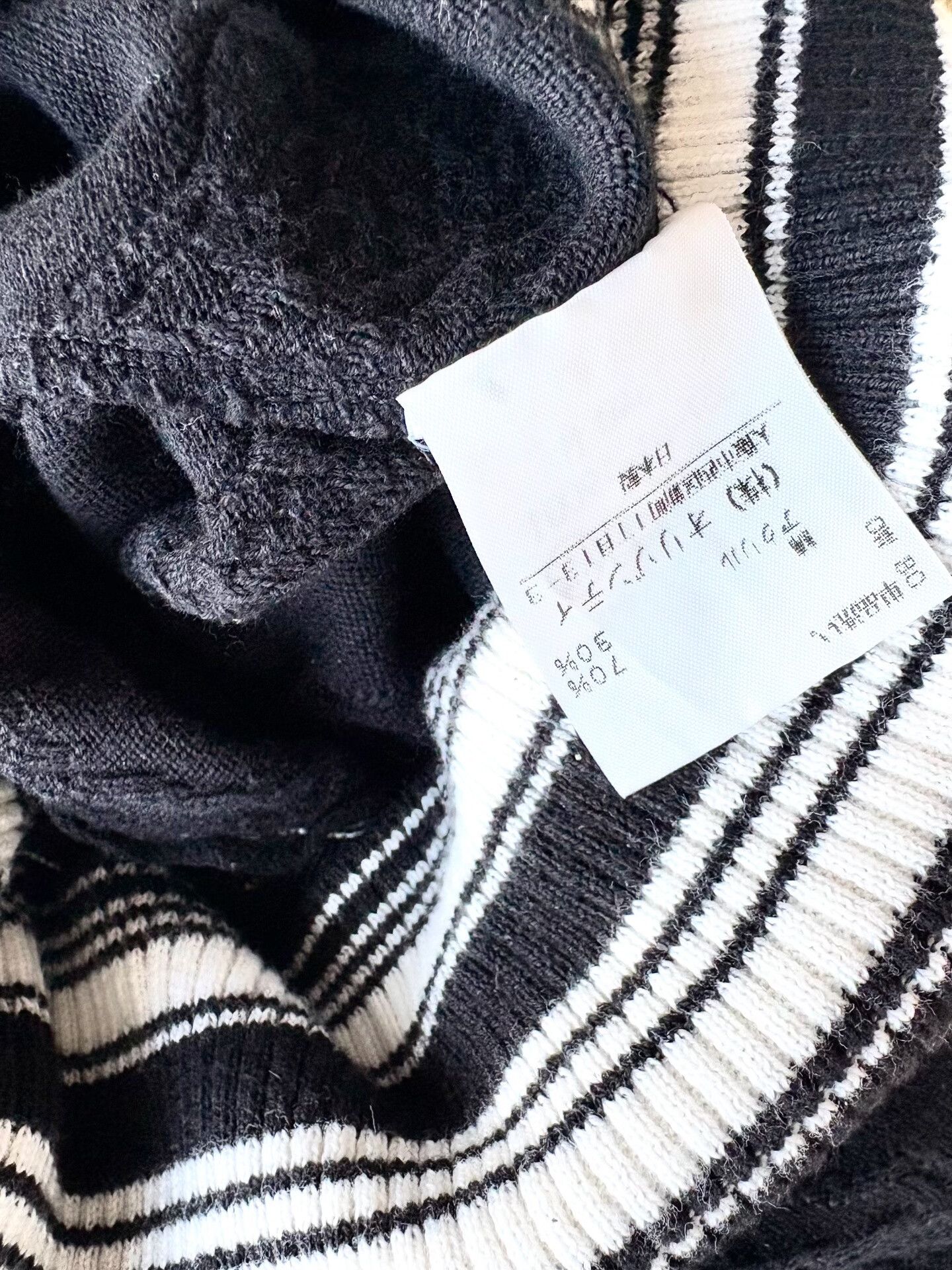 Vivienne Westwood vivienne westwood black short-sleeve cardigan Size S / US 4 / IT 40 - 9 Thumbnail