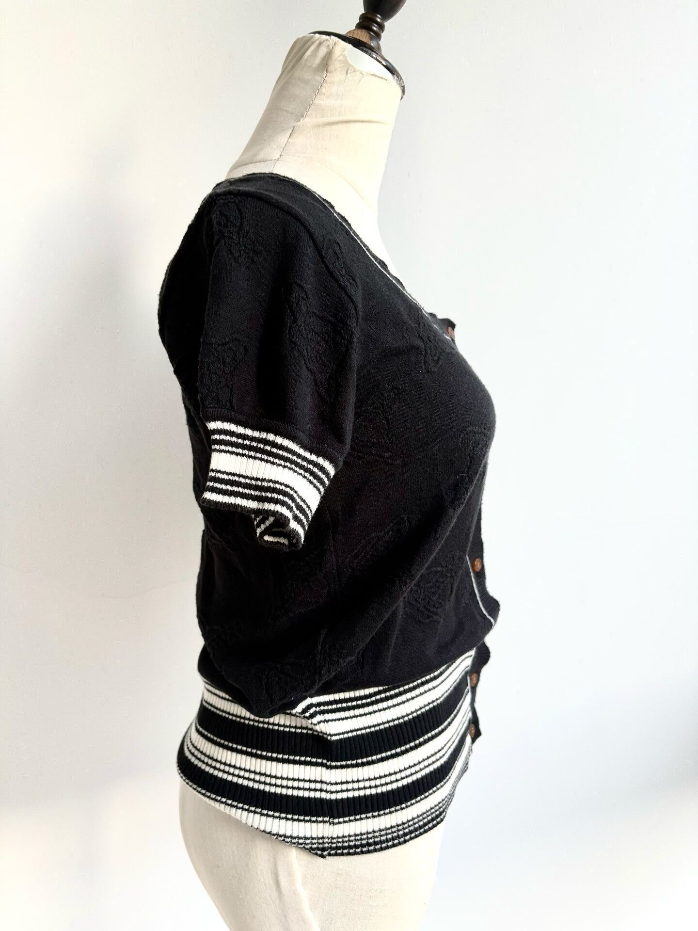 Vivienne Westwood vivienne westwood black short-sleeve cardigan Size S / US 4 / IT 40 - 6 Thumbnail