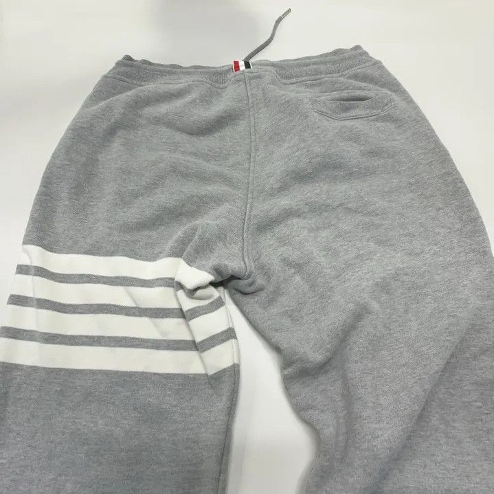 Thom Browne Thom Browne Classic Stripe Loose Knit Sweatpants Size US 30 / EU 46 - 10 Thumbnail