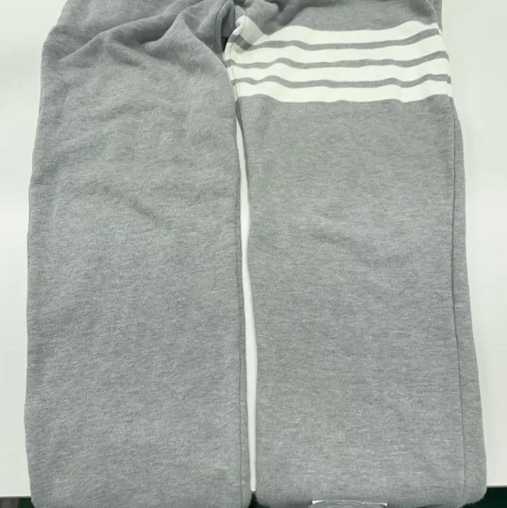 Thom Browne Thom Browne Classic Stripe Loose Knit Sweatpants Size US 30 / EU 46 - 8 Thumbnail