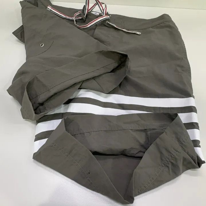 Thom Browne Thom Browne Waterproof Casual Shorts Size US 30 / EU 46 - 9 Thumbnail