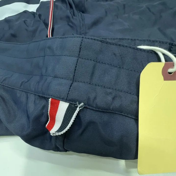 Thom Browne Thom Browne Classic Stripe Casual Shorts Size US 30 / EU 46 - 8 Thumbnail