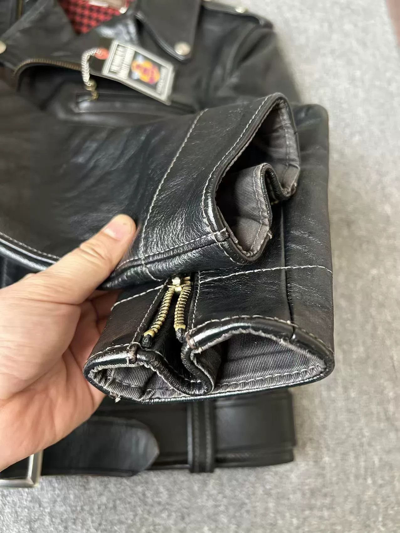 The Real McCoy's black leather motorcycle jacket with houndstooth lining Size US S / EU 44-46 / 1 - 6 Thumbnail
