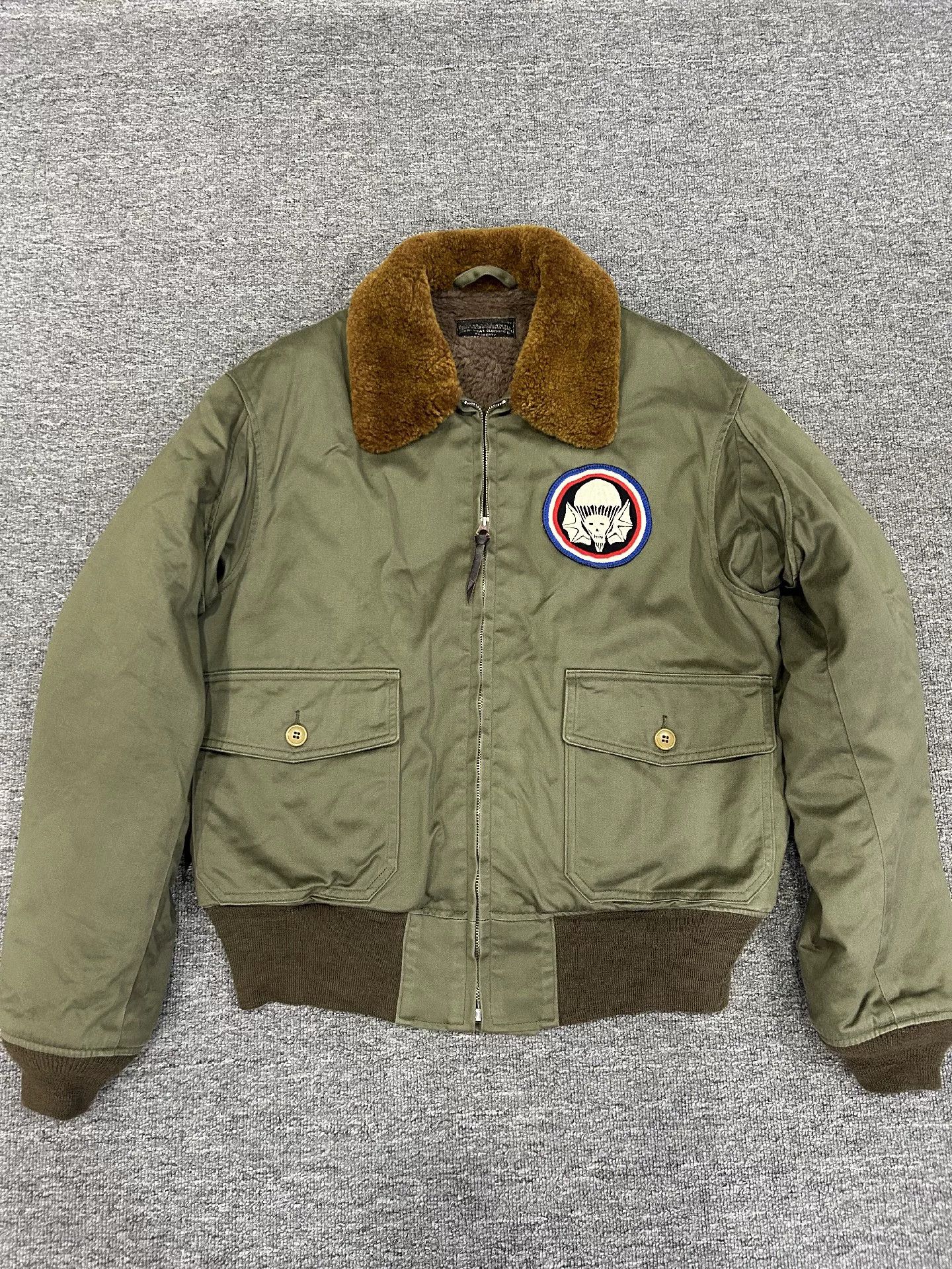 The Real McCoy's real McCoy B10 Flight Jacket in Olive Green Size US L / EU 52-54 / 3 - 2 Thumbnail