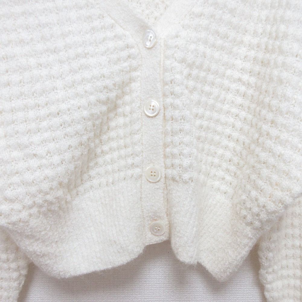 Other Other GRACE CONTINENTAL Waffle Short Knit Cardigan Others Tops 0125153118 DUTY FREE for USA Size ONE SIZE - 4 Thumbnail
