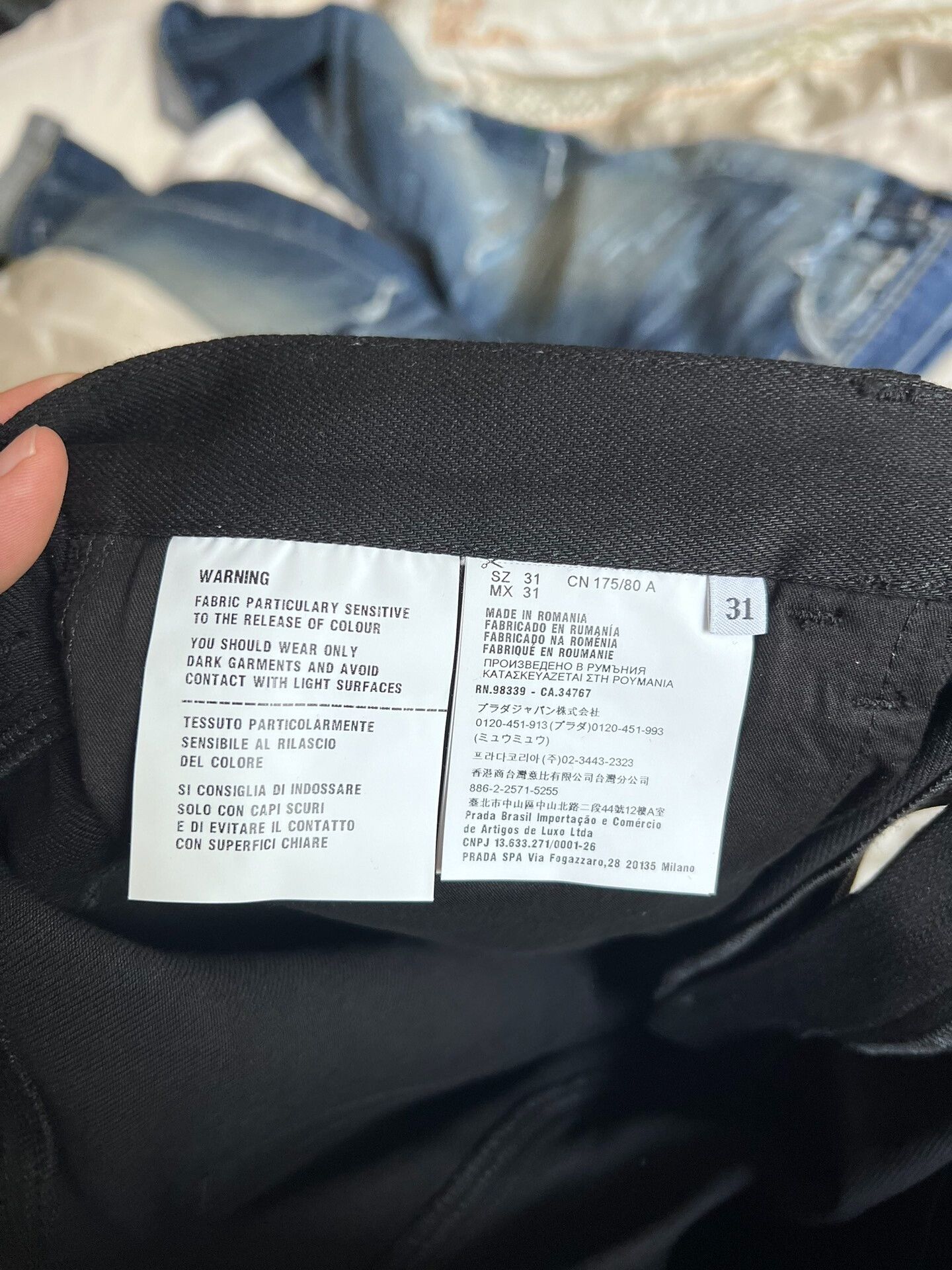 Prada Prada Black Slim Fit Pants in Excellent Condition Size US 34 / EU 50 - 5 Thumbnail