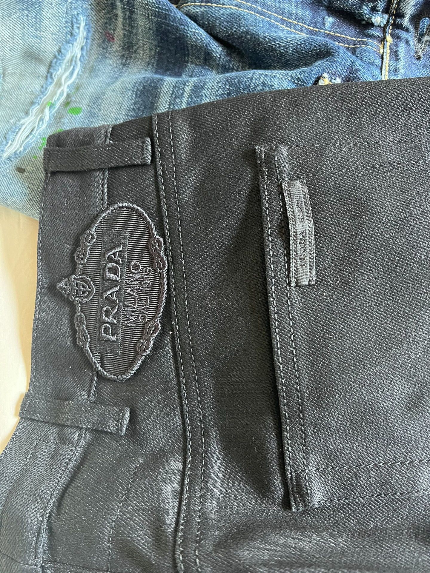 Prada Prada Black Slim Fit Pants in Excellent Condition Size US 34 / EU 50 - 6 Thumbnail