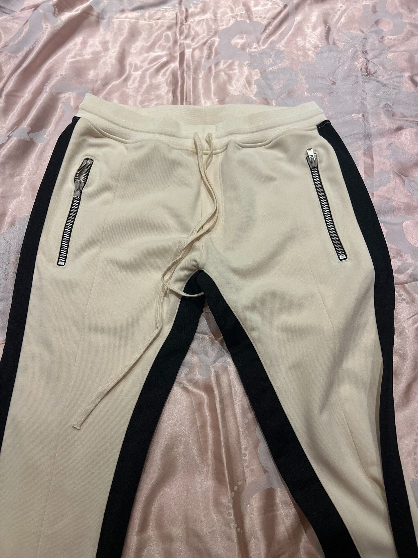 Fear of God fear of god drawstring pants in beige Size US 31 - 3 Thumbnail