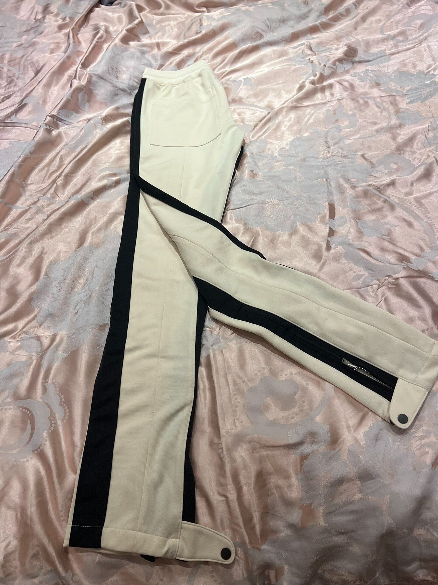 Fear of God fear of god drawstring pants in beige Size US 31 - 2 Thumbnail