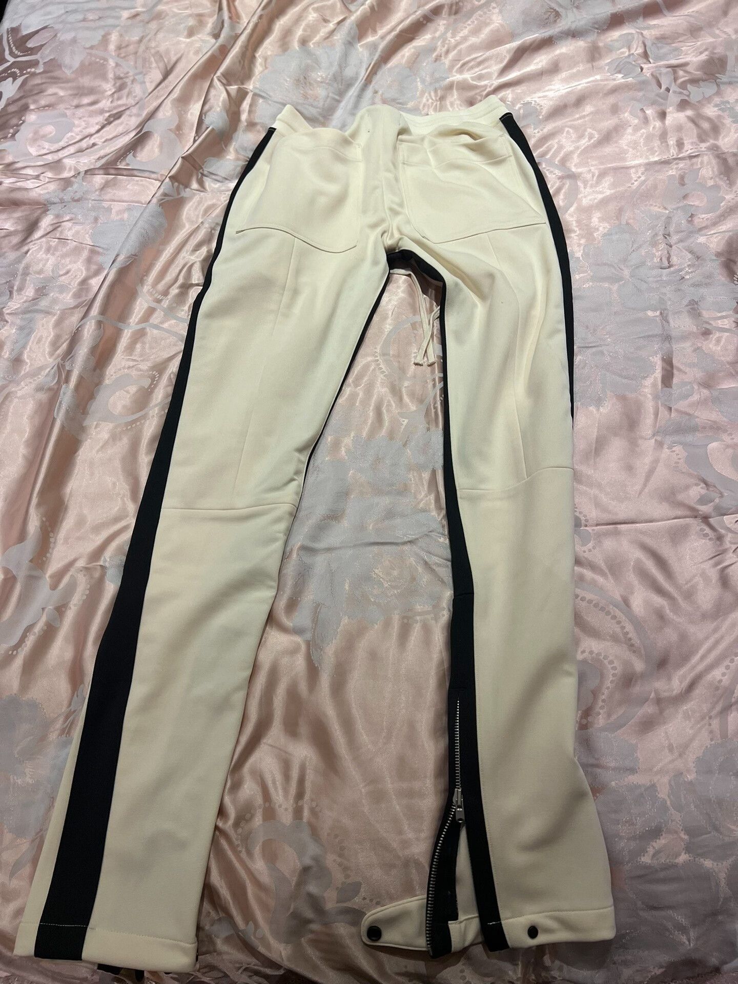 Fear of God fear of god drawstring pants in beige Size US 31 - 4 Thumbnail