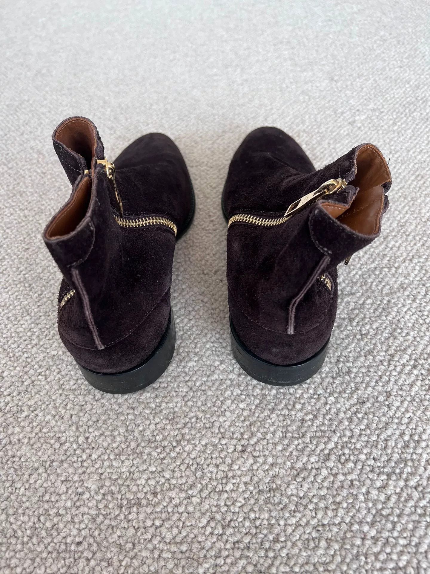 Louis Vuitton louis vuitton brown suede ankle boots Size US 10 / EU 43 - 3 Thumbnail
