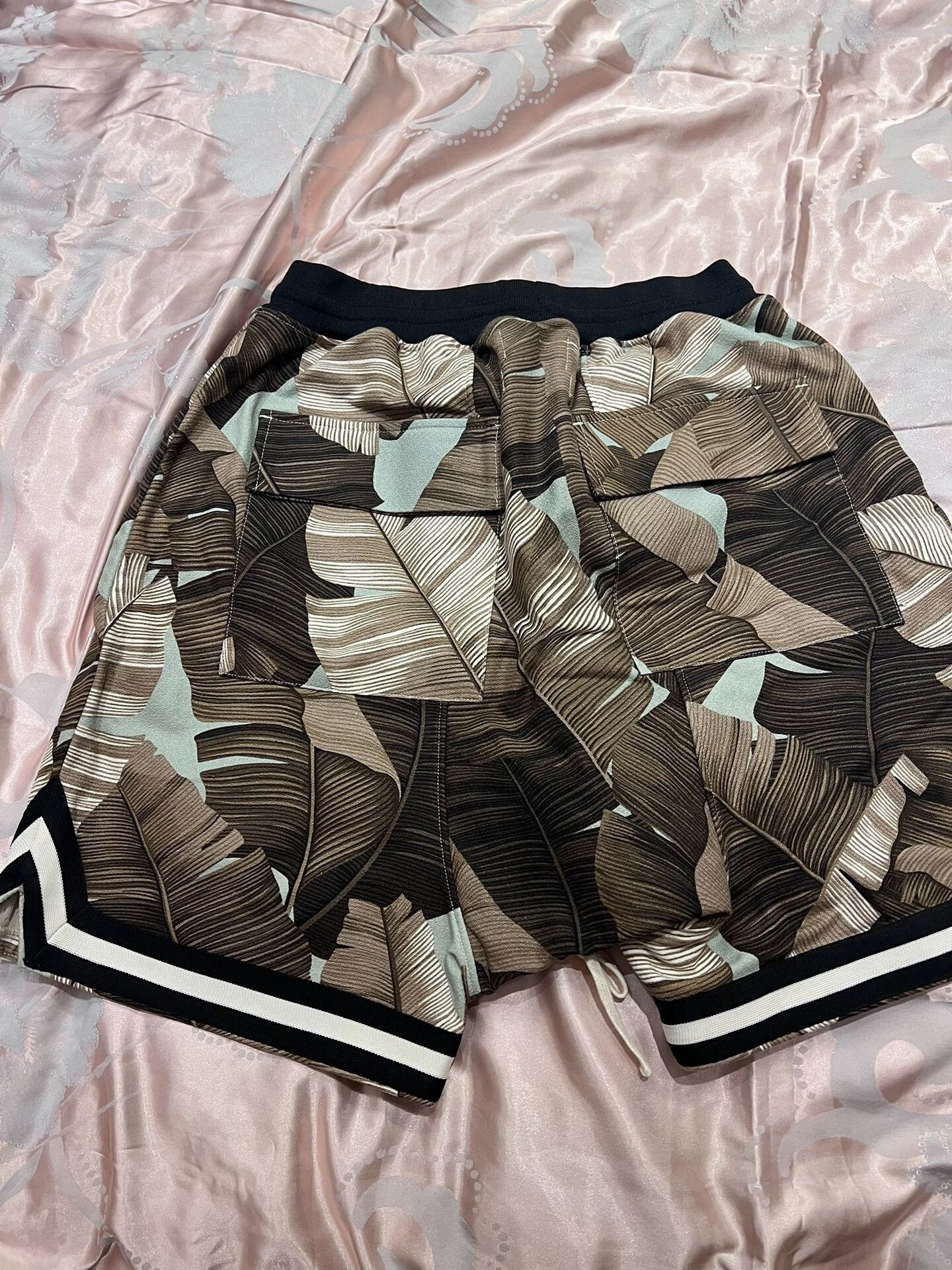 Fear of God fear of god floral shorts in haze blue Size US 31 - 2 Thumbnail