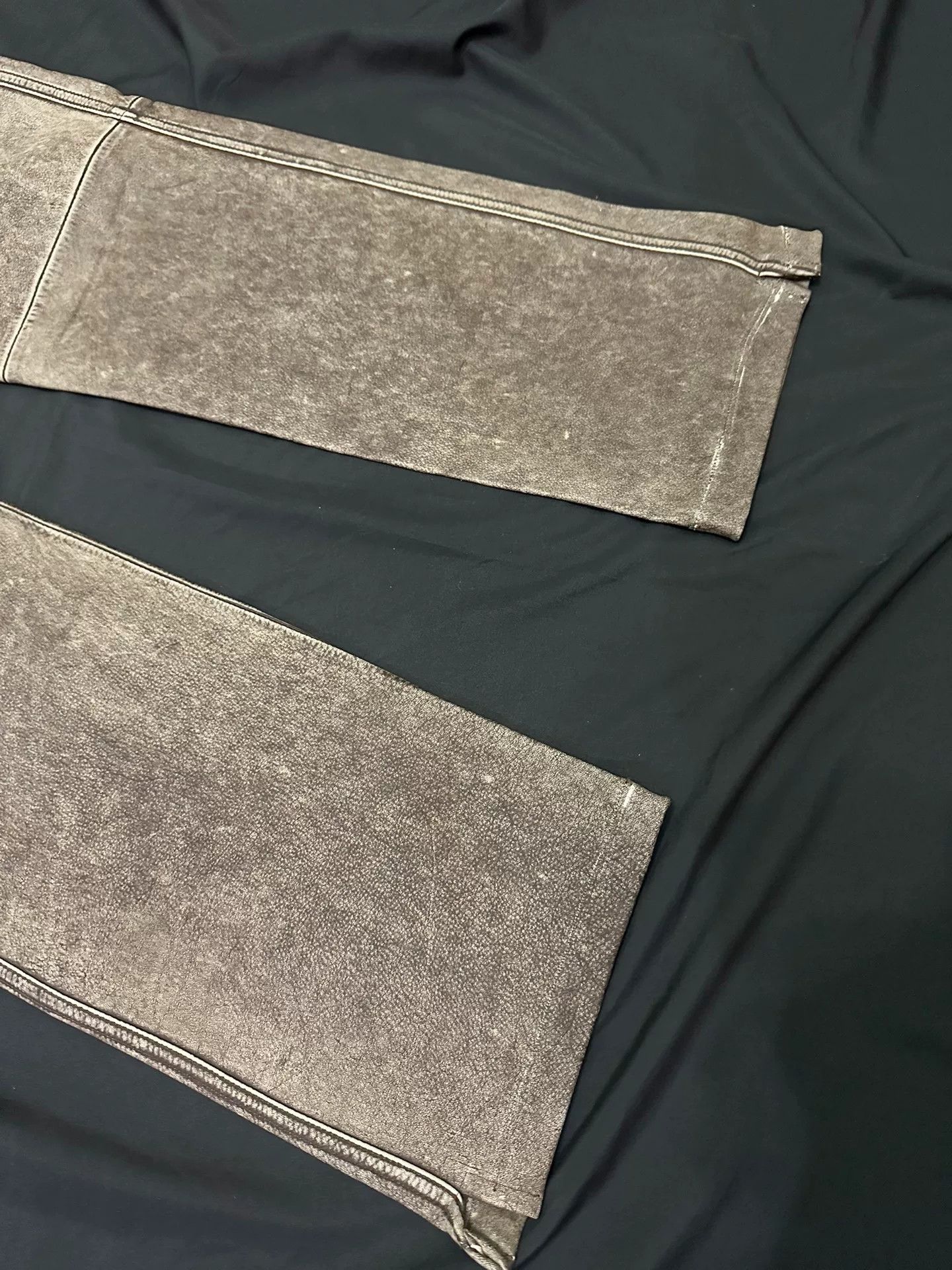 Vintage vintage japanese leather pants with unique finish Size US 34 / EU 50 - 2 Thumbnail