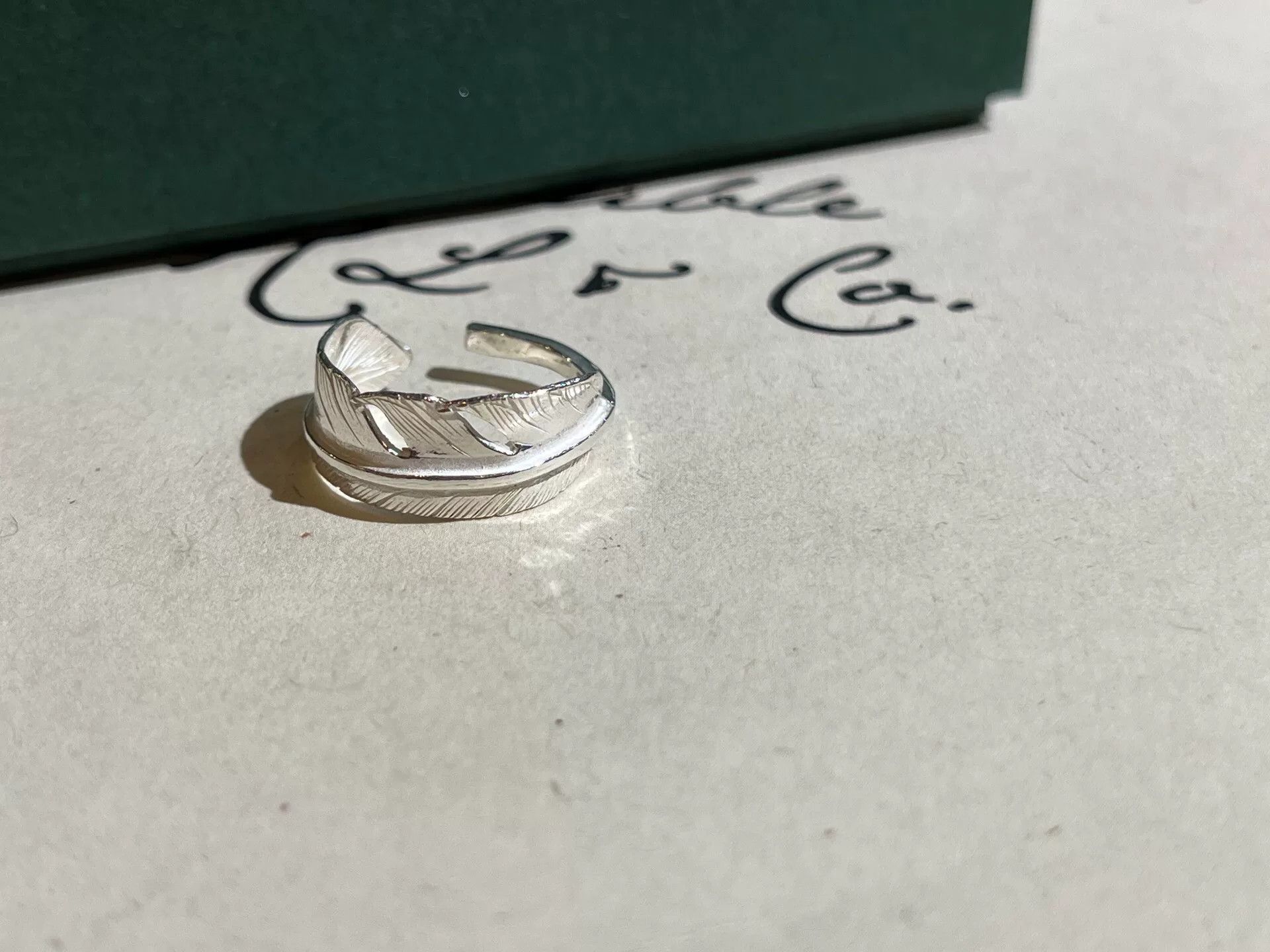 Takumi elegant silver feather ring adjustable size Size ONE SIZE - 5 Thumbnail