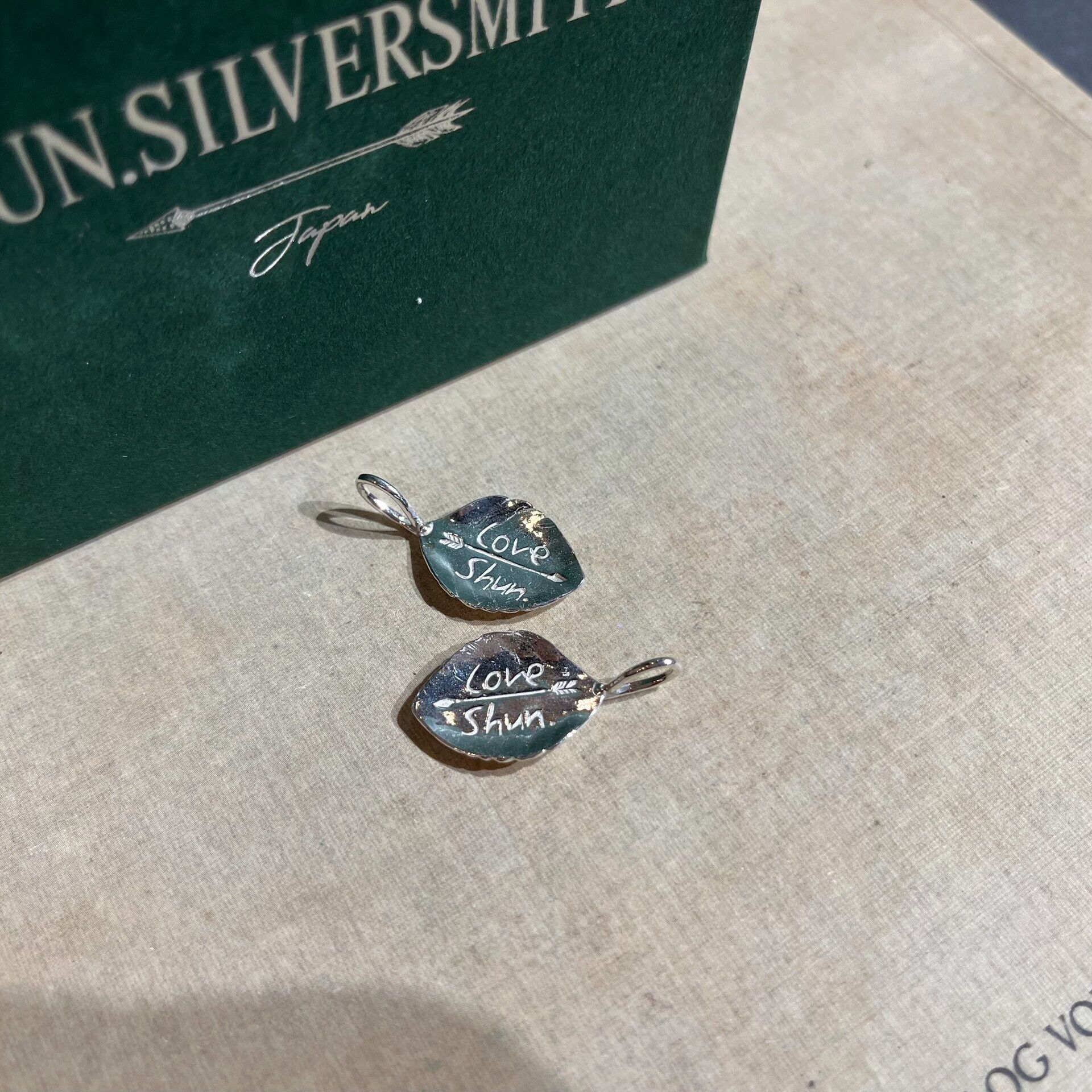 Larry Smith silver leaf pendant necklace from japan Size ONE SIZE - 2 Thumbnail