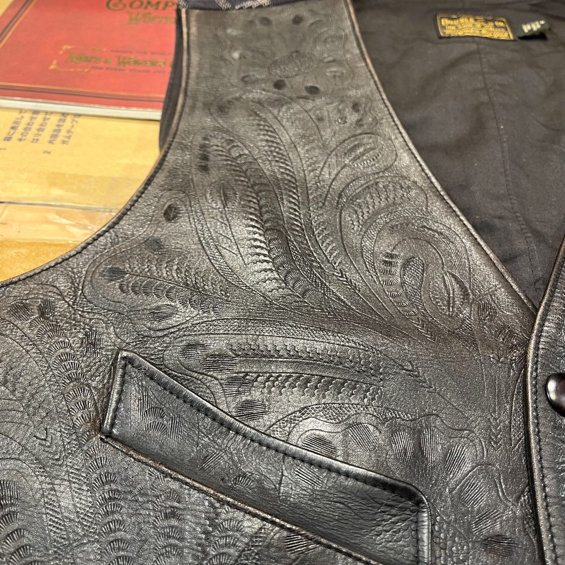 RRL Ralph Lauren black leather embossed vest by Ralph Lauren Size US M / EU 48-50 / 2 - 6 Thumbnail