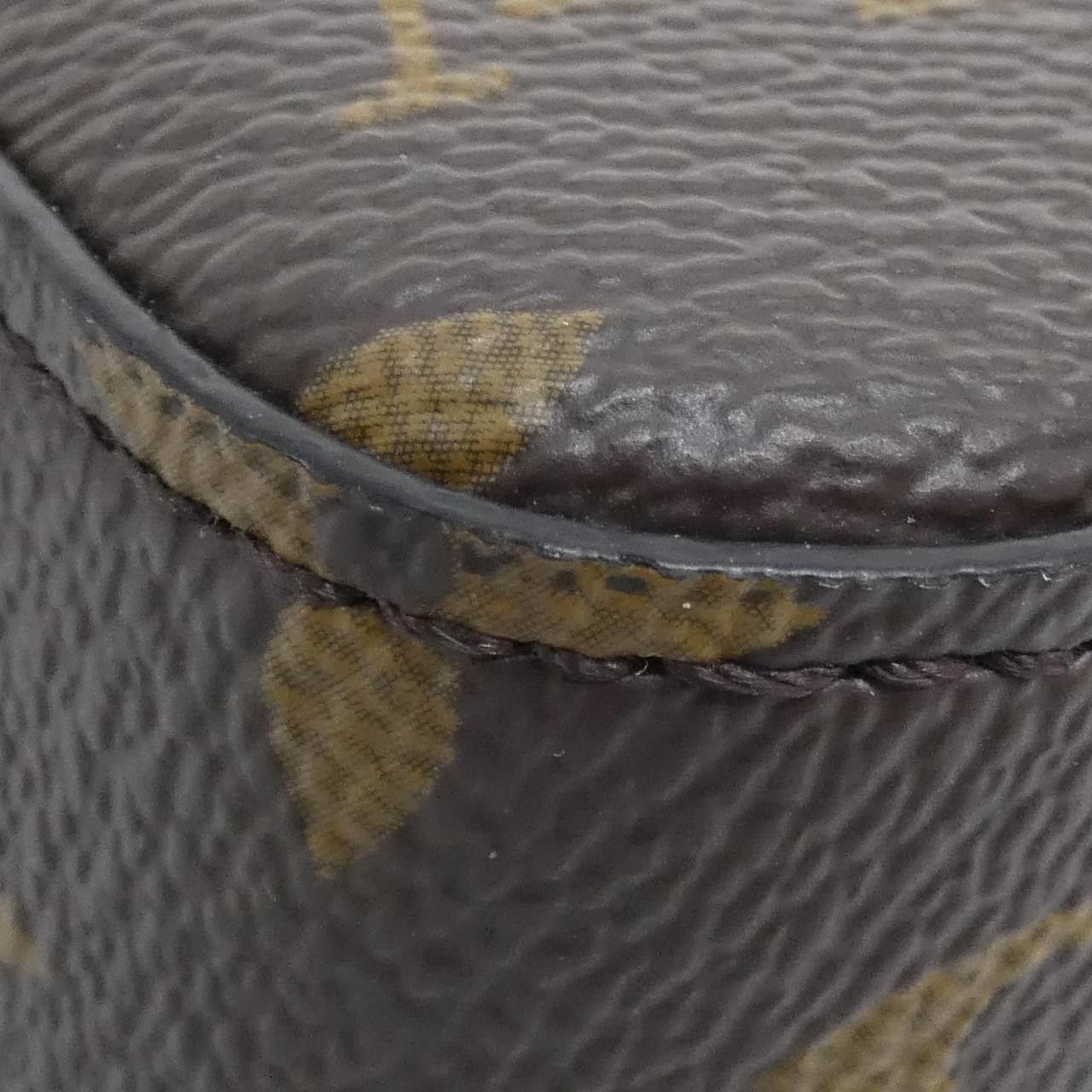 Louis Vuitton Louis Vuitton Louis Vuitton S Lock Vertical Wearable Wallet Monogram Shoulder Bag Textile Shoulder Bag M81522 DUTY FREE for USA Size ONE SIZE - 3 Thumbnail