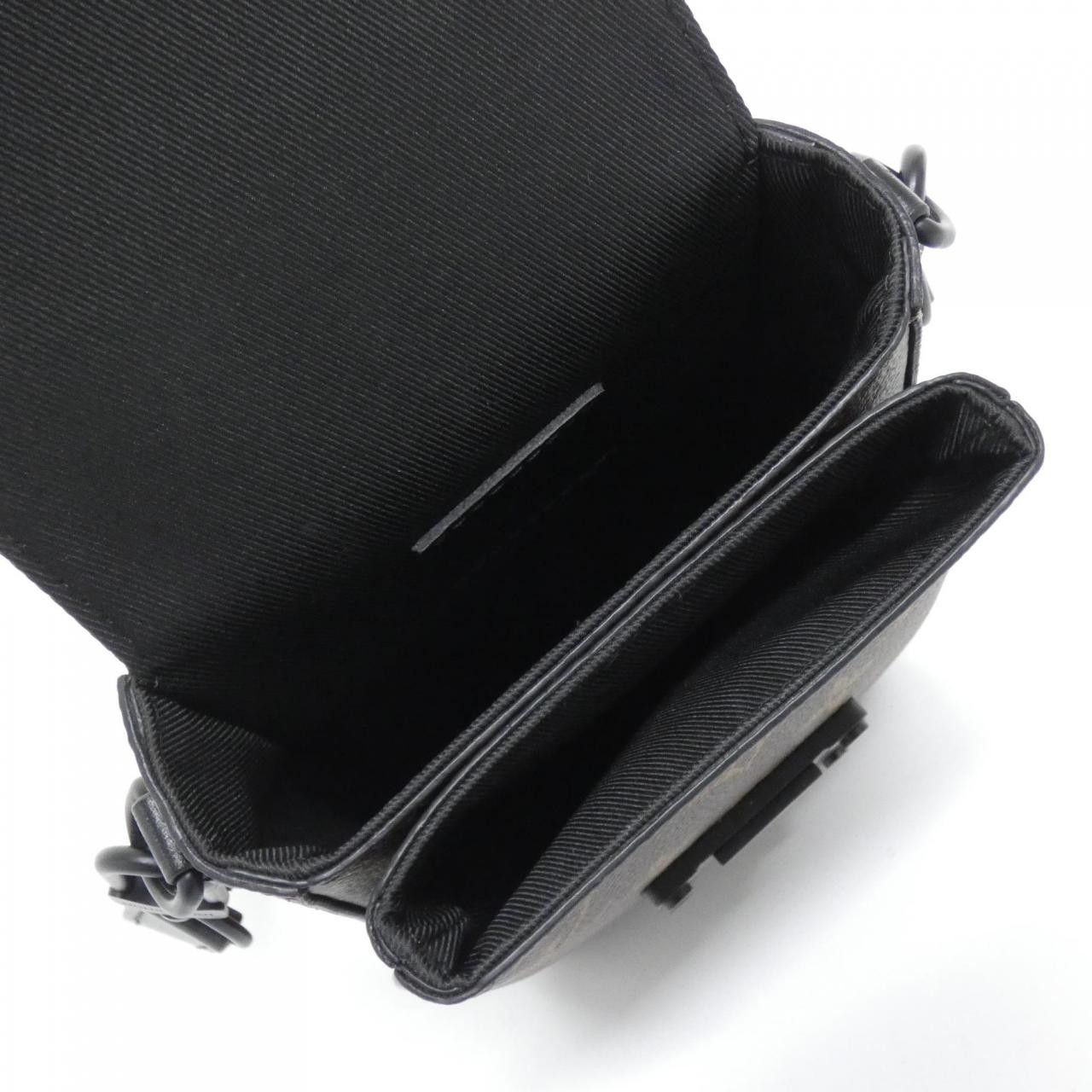 Louis Vuitton Louis Vuitton Louis Vuitton S Lock Vertical Wearable Wallet Monogram Shoulder Bag Textile Shoulder Bag M81522 DUTY FREE for USA Size ONE SIZE - 7 Thumbnail