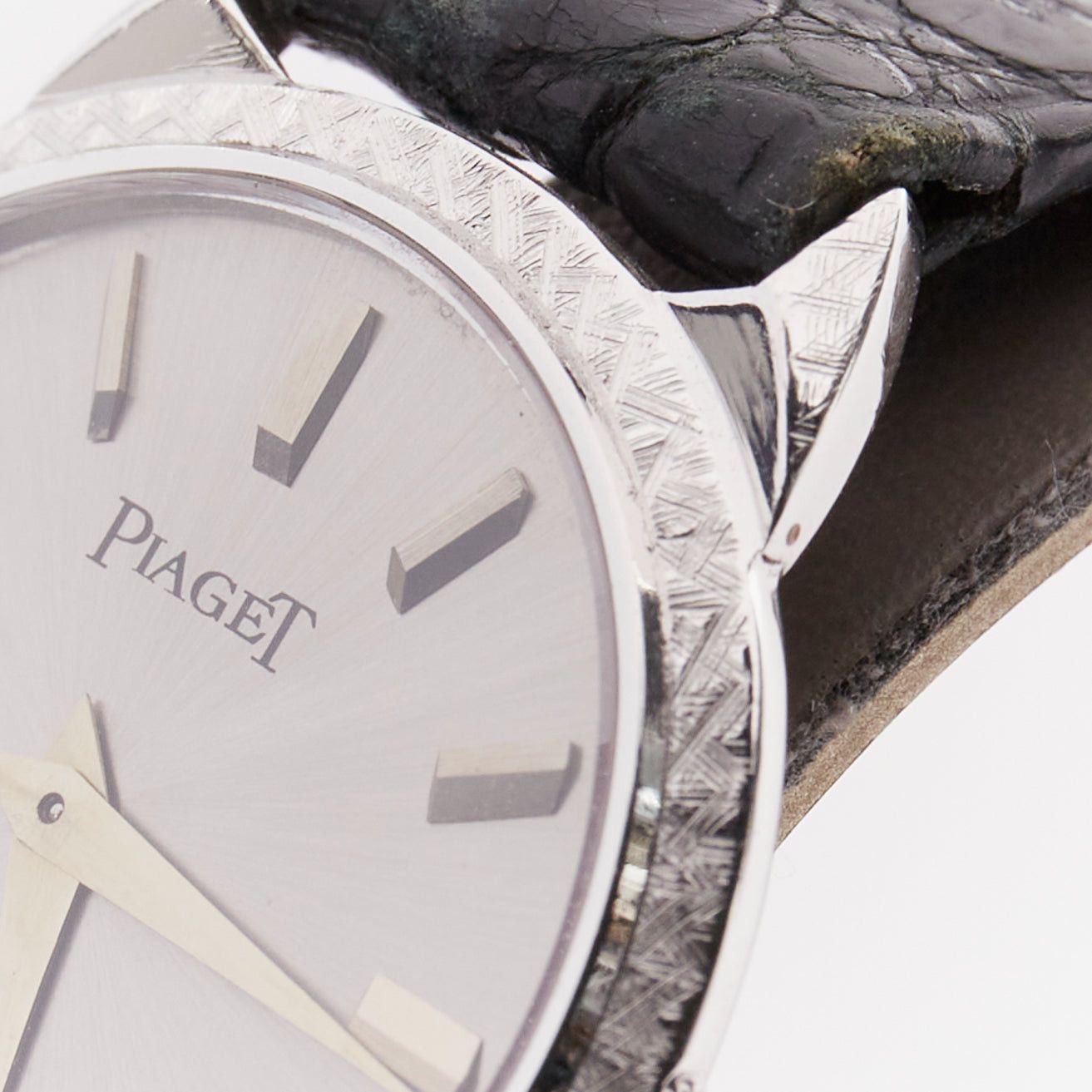 Piaget PIAGET Vintage Sunburst Possession silver face black scaled leather logo belted watch Size ONE SIZE - 5 Thumbnail