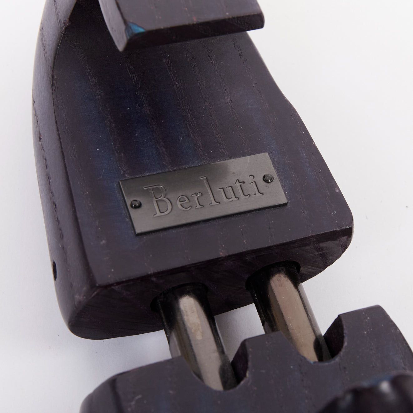 Berluti BERLUTI dark blue wooden carved logo shoe tree shape holder UK7 EU41 Size ONE SIZE - 2 Thumbnail