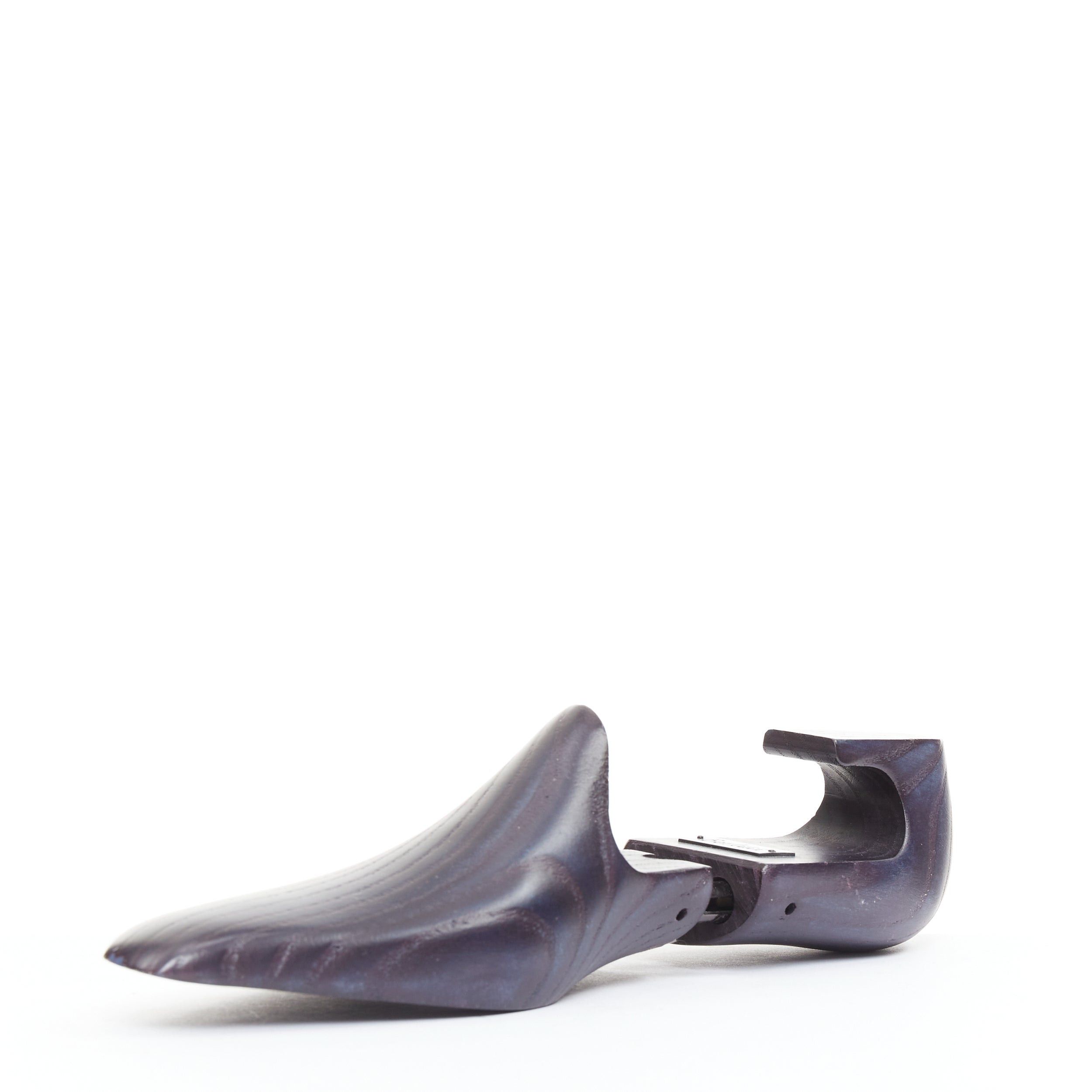 Berluti BERLUTI dark blue wooden carved logo shoe tree shape holder UK7 EU41 Size ONE SIZE - 5 Thumbnail