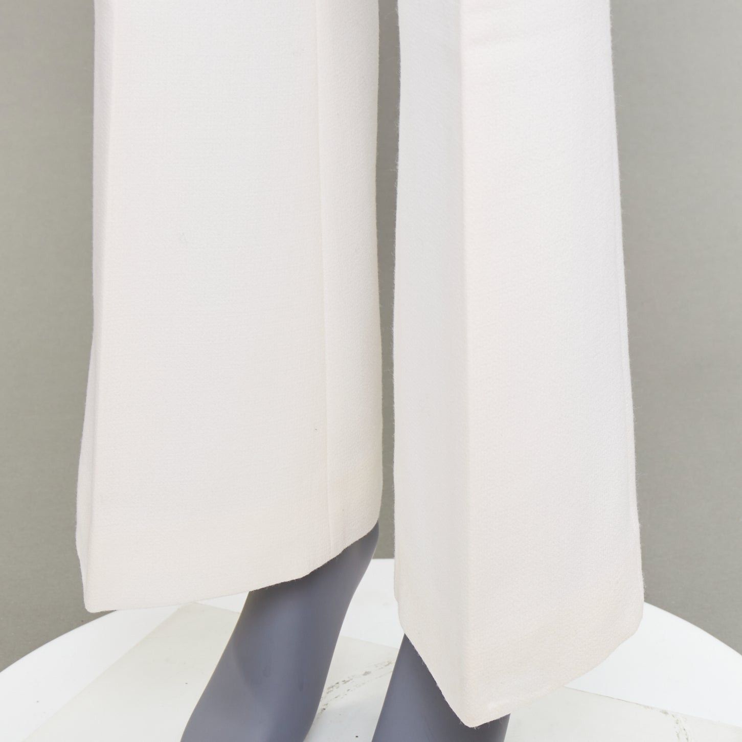 Emilia Wickstead EMILIA WICKSTEAD ivory wool crepe high waisted kick flared pants US6 M Size 26" / US 2 / IT 38 - 2 Thumbnail