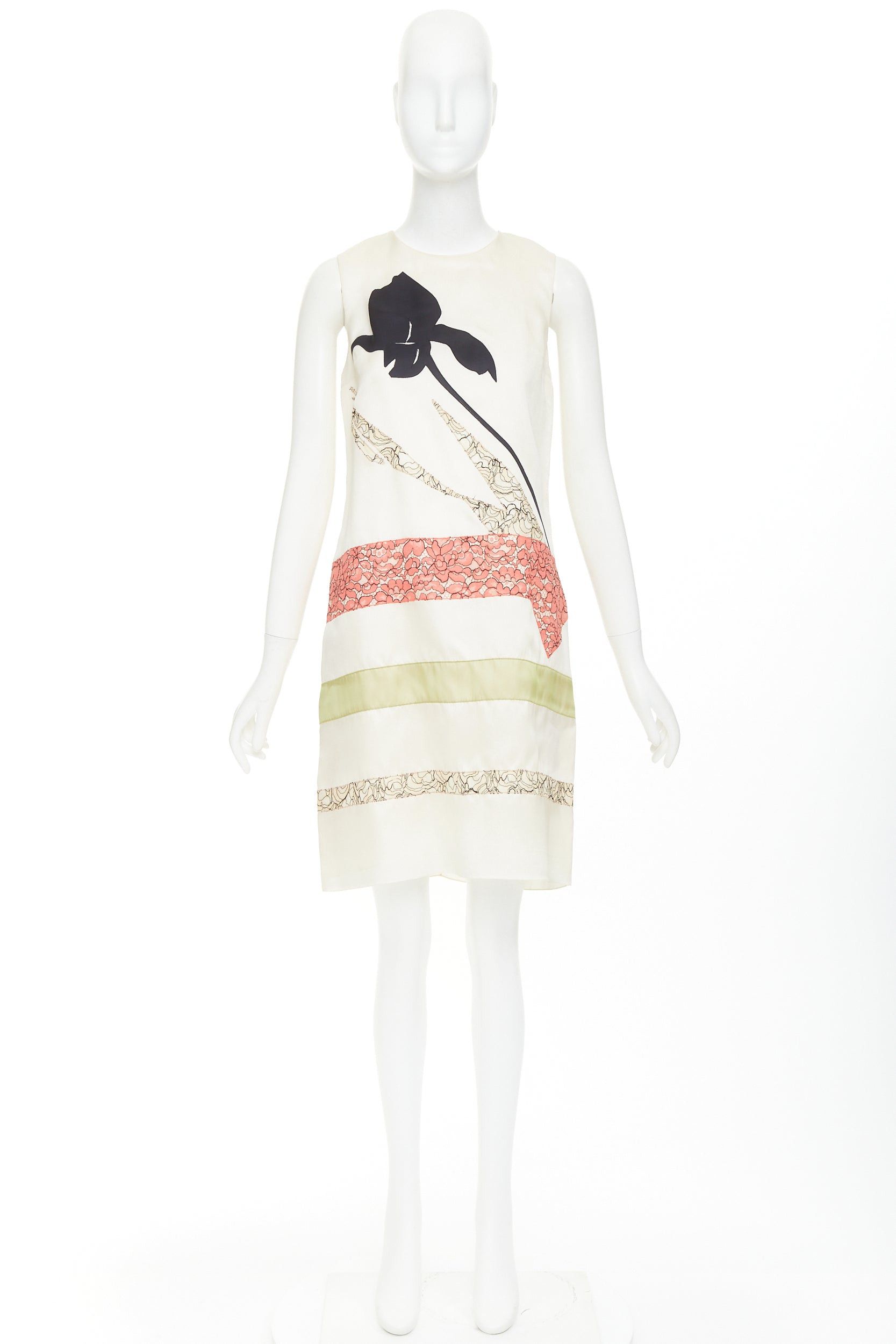Dior DIOR Raf Simons 2014 Runway 100% silk ivory black floral patch applique shift dress FR36 S Size S / US 4 / IT 40 - 9 Thumbnail