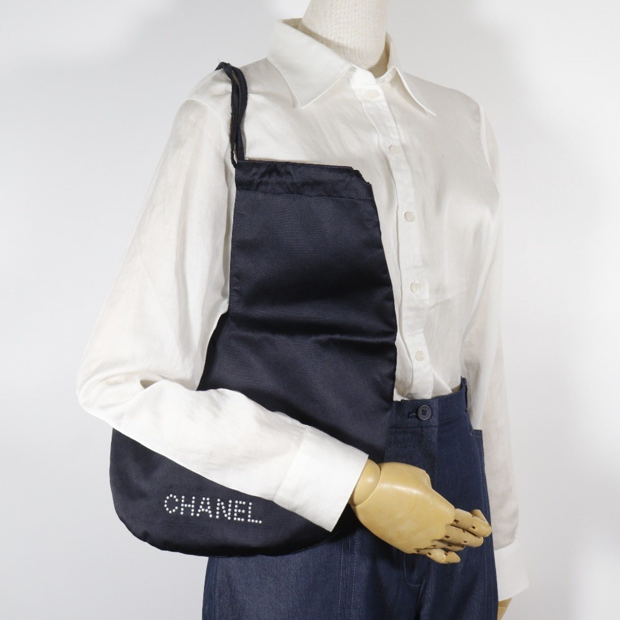 Chanel CHANEL Pearl Logo Shoulder Bag Drawstring A17840 Satin Black Women's Size ONE SIZE - 18 Thumbnail