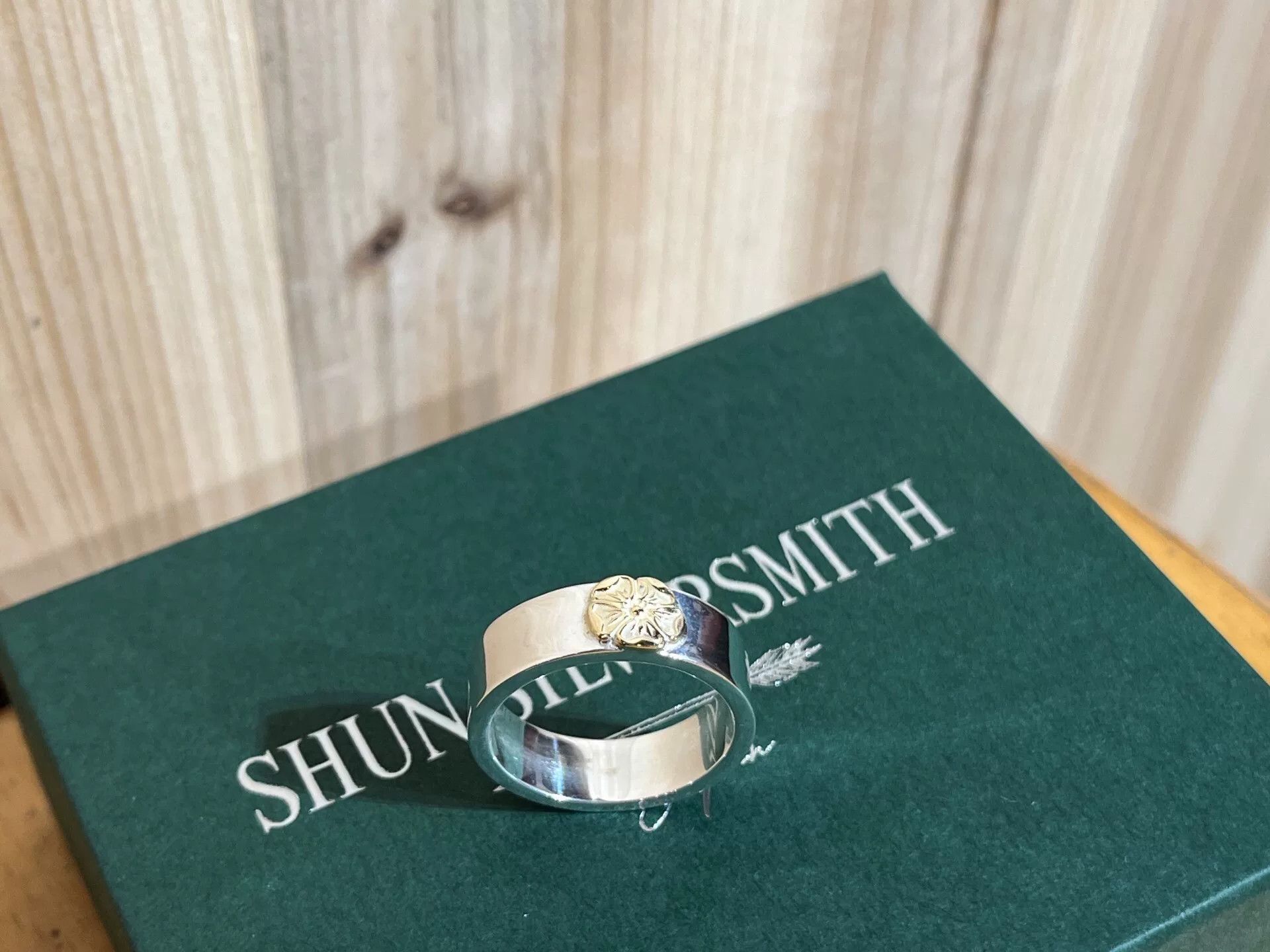 Takumi shun smith love silver ring with gold details Size ONE SIZE - 2 Thumbnail