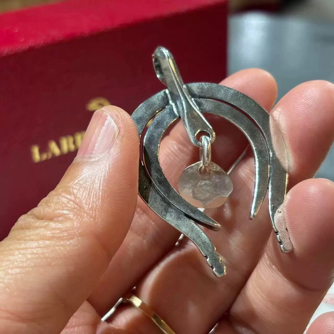 Larry Smith larry smith guardian pendant with authenticity card Size ONE SIZE - 4 Thumbnail