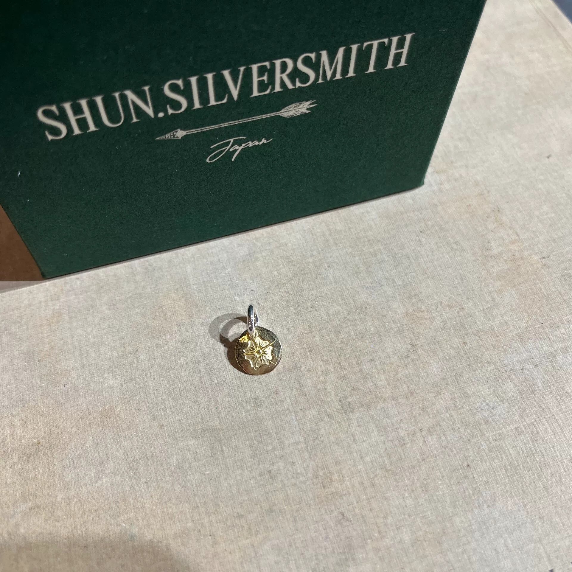 Larry Smith silver and gold pendant necklace with flower Size ONE SIZE - 3 Thumbnail