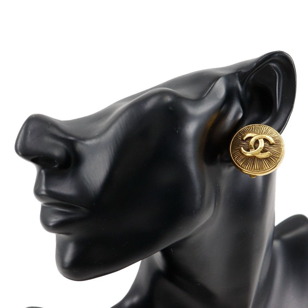 Chanel Chanel Chanel Coco Mark Earrings Metal Earrings DUTY FREE for USA Size ONE SIZE - 2 Thumbnail