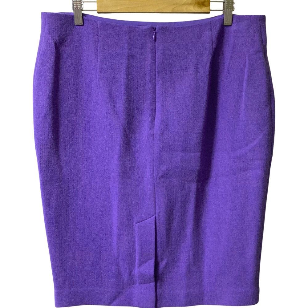Armani Armani Armani Collezioni Setup Jacket Skirt Others Suits DUTY FREE for USA Size ONE SIZE - 15 Thumbnail