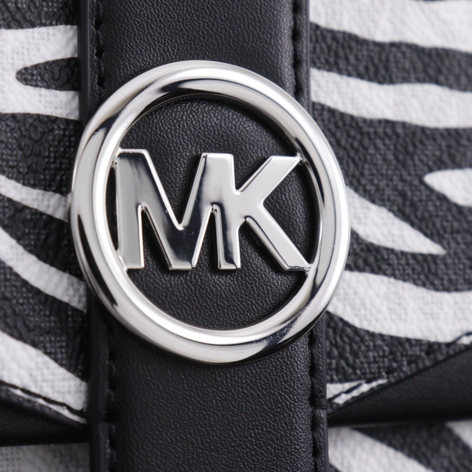 Michael Kors Michael Kors Greenwich Shoulder Bag, Chain Animal Print Zebra, 35S5SGRC1V, PVC, Black/White, Magnetic closure, Greenwich, Women's Size ONE SIZE - 10 Thumbnail