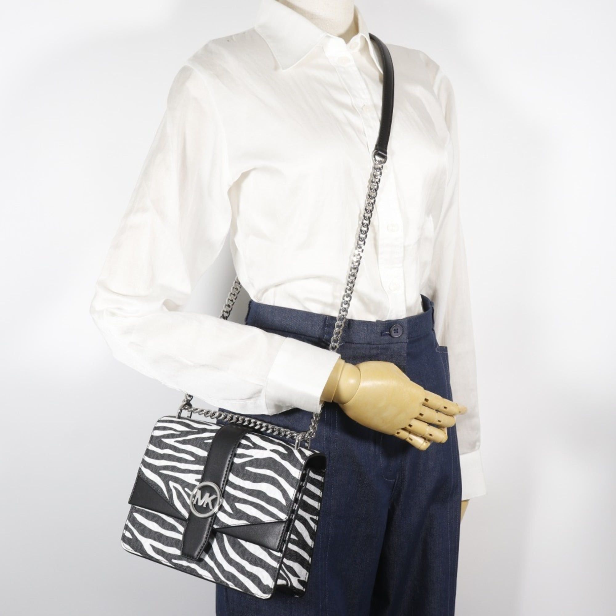 Michael Kors Michael Kors Greenwich Shoulder Bag, Chain Animal Print Zebra, 35S5SGRC1V, PVC, Black/White, Magnetic closure, Greenwich, Women's Size ONE SIZE - 13 Thumbnail