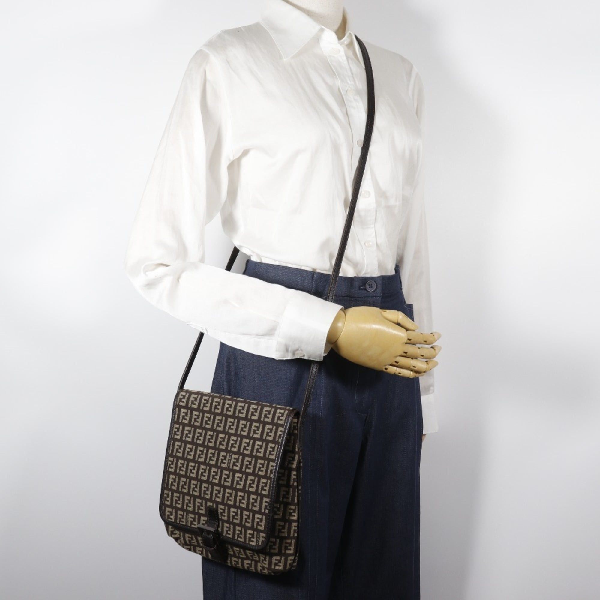 Fendi FENDI Zucchino Shoulder Bag Nylon Canvas Brown Magnetic Type Women's Size ONE SIZE - 18 Thumbnail