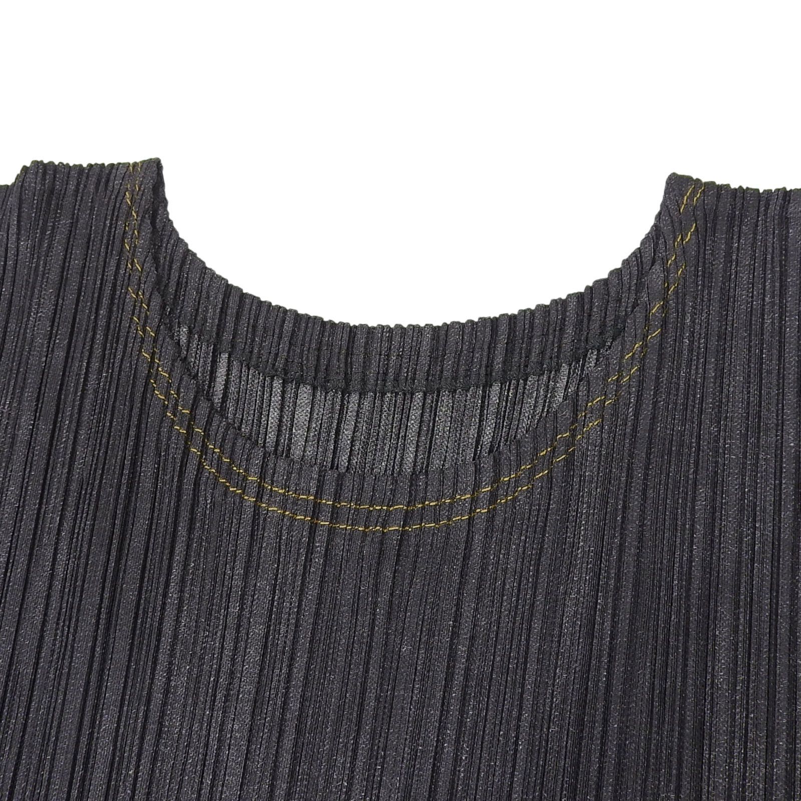 Issey Miyake Issey Miyake PLEATS PLEASE Tunic Polyester Tunic Plastic / Synthetic Tops PP81-JK421 DUTY FREE for USA Size ONE SIZE - 3 Thumbnail