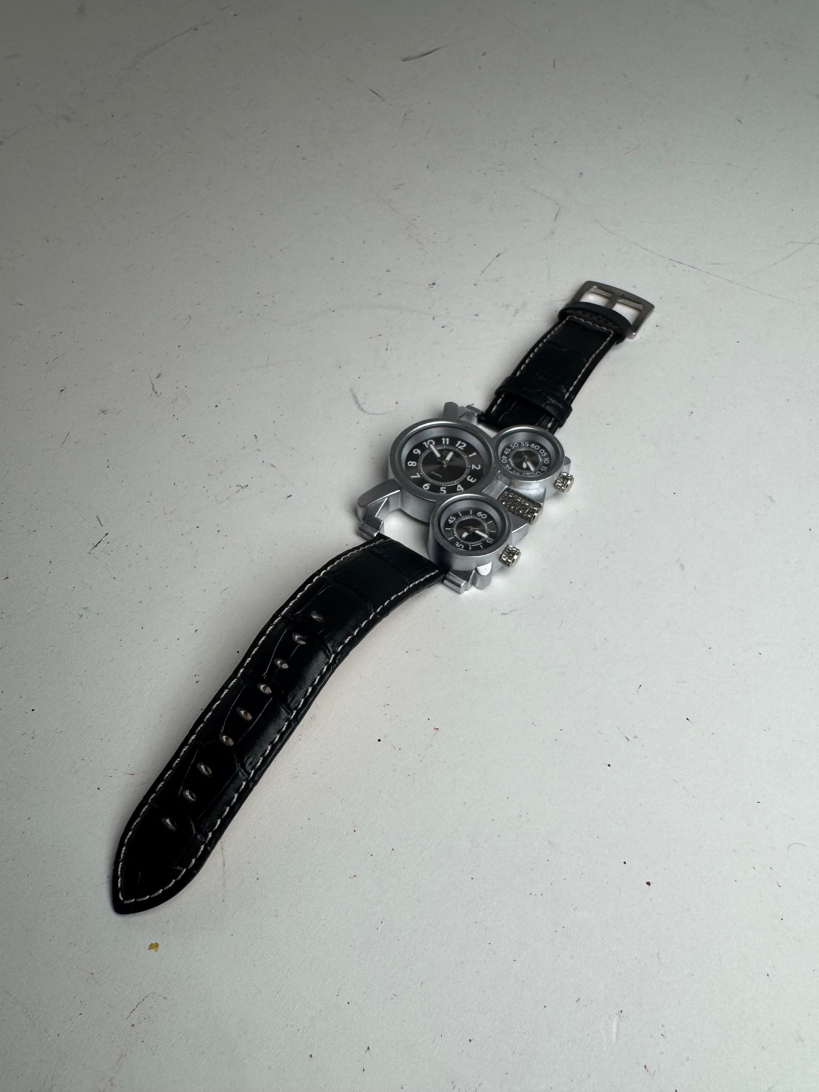Other Mens Quartz Watch Black Silver Size ONE SIZE - 3 Thumbnail