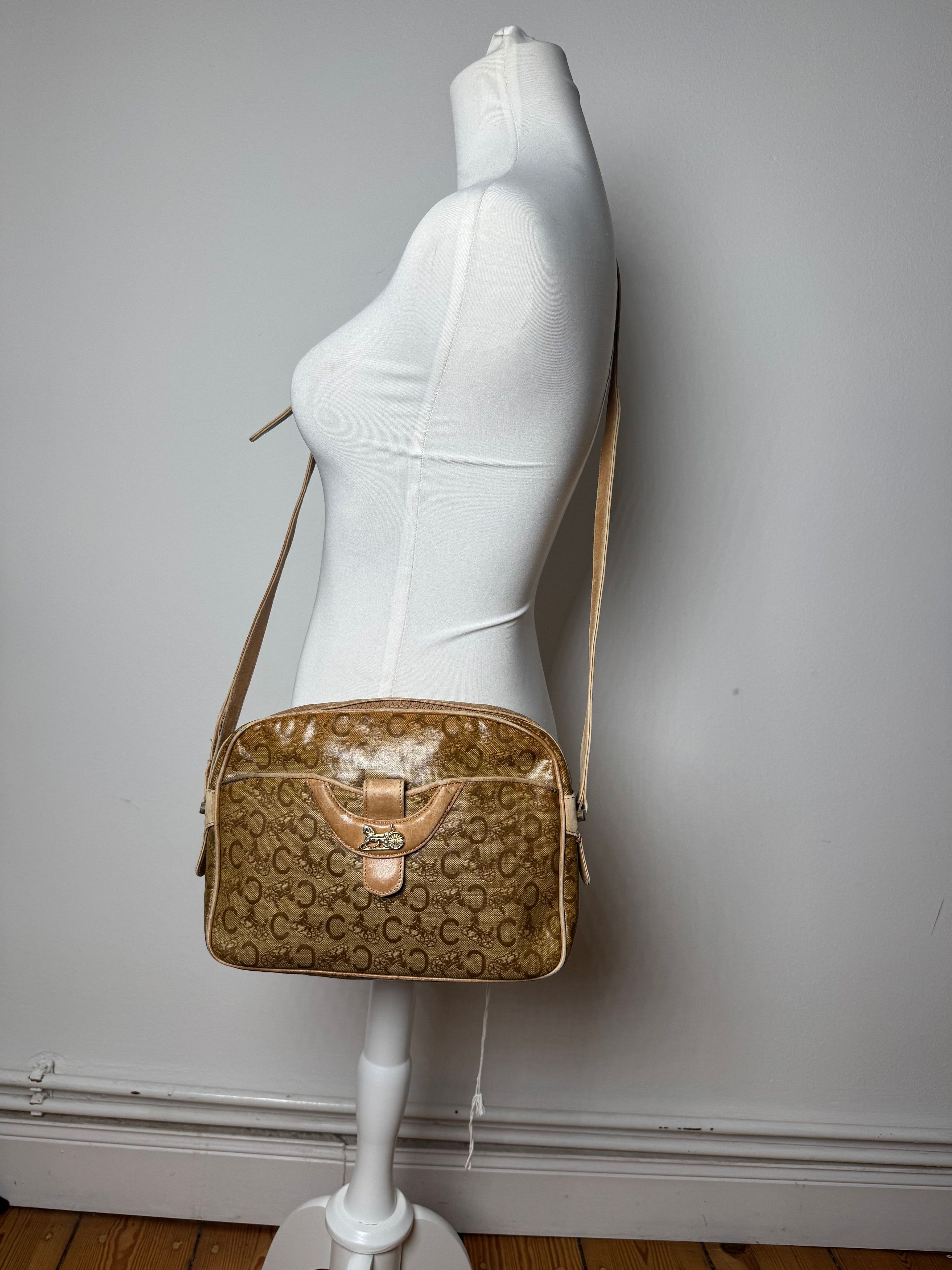 Other Vintage Celine Paris Patent Leather Monogram Crossbody Bag Size ONE SIZE - 13 Thumbnail