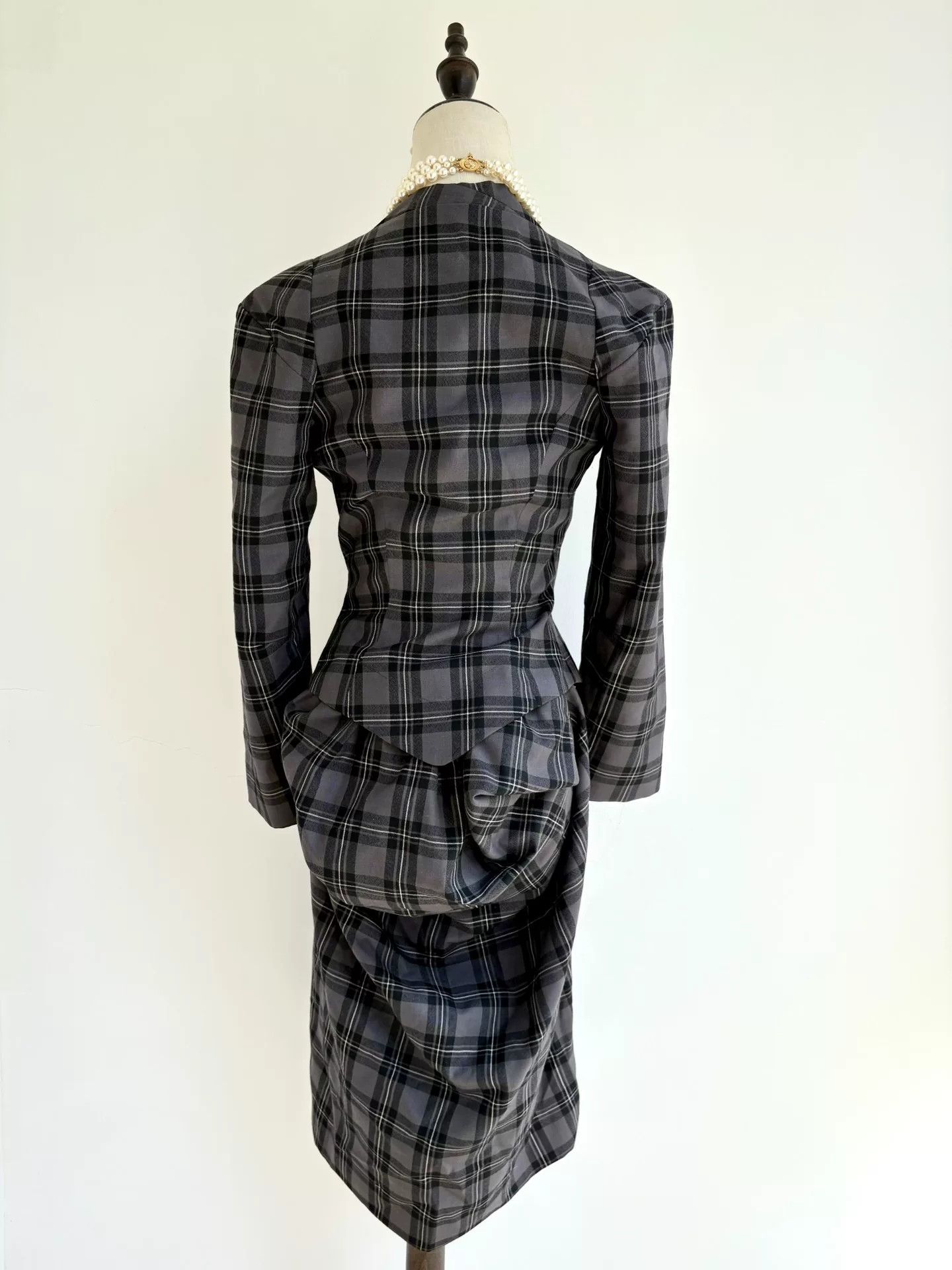 Vivienne Westwood vivienne westwood gray plaid skirt suit Size L / US 10 / IT 46 - 4 Thumbnail