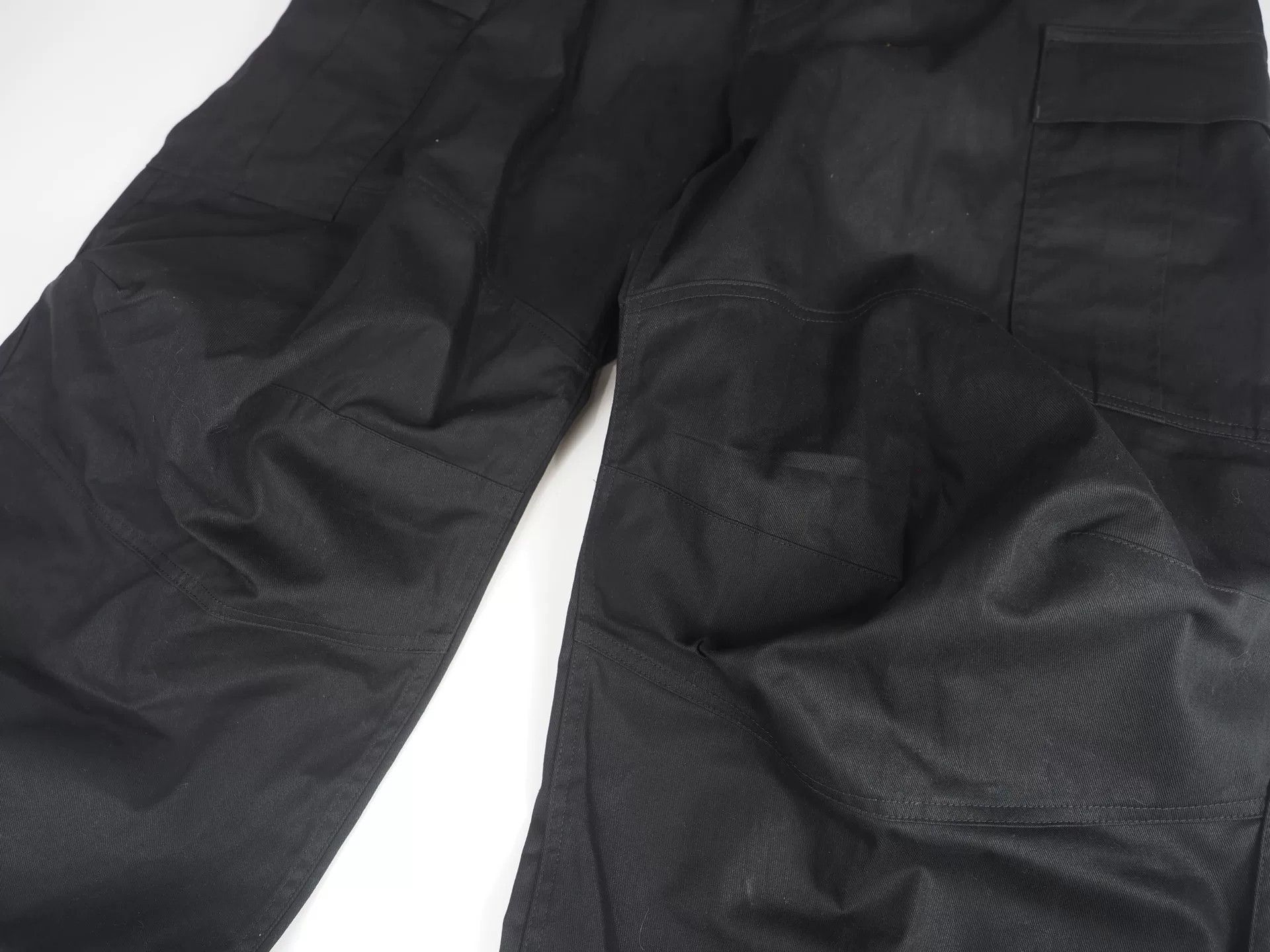 Balenciaga Balenciaga Black Kick Cargo Pants Unisex M Size US 30 / EU 46 - 7 Thumbnail