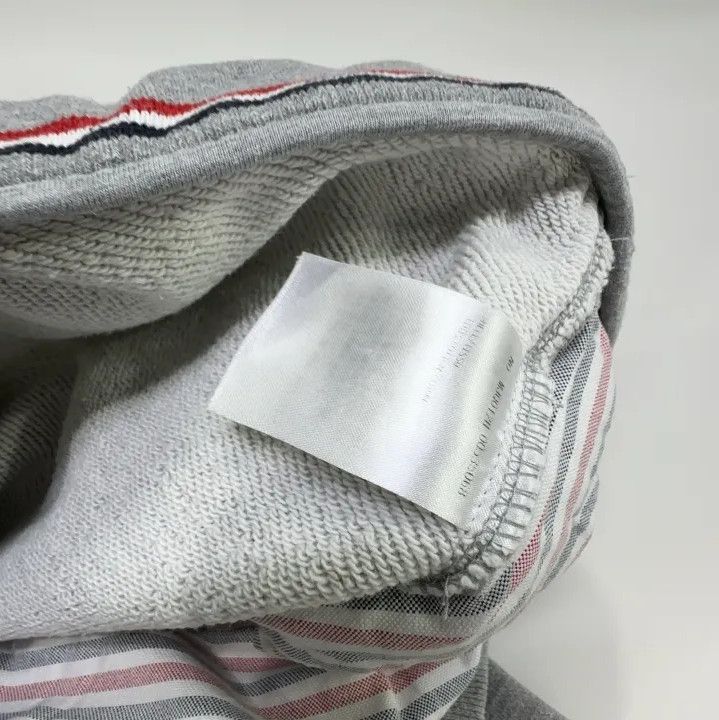 Thom Browne Thom Browne Gray Classic Striped Relaxed Shorts Size US 30 / EU 46 - 7 Thumbnail