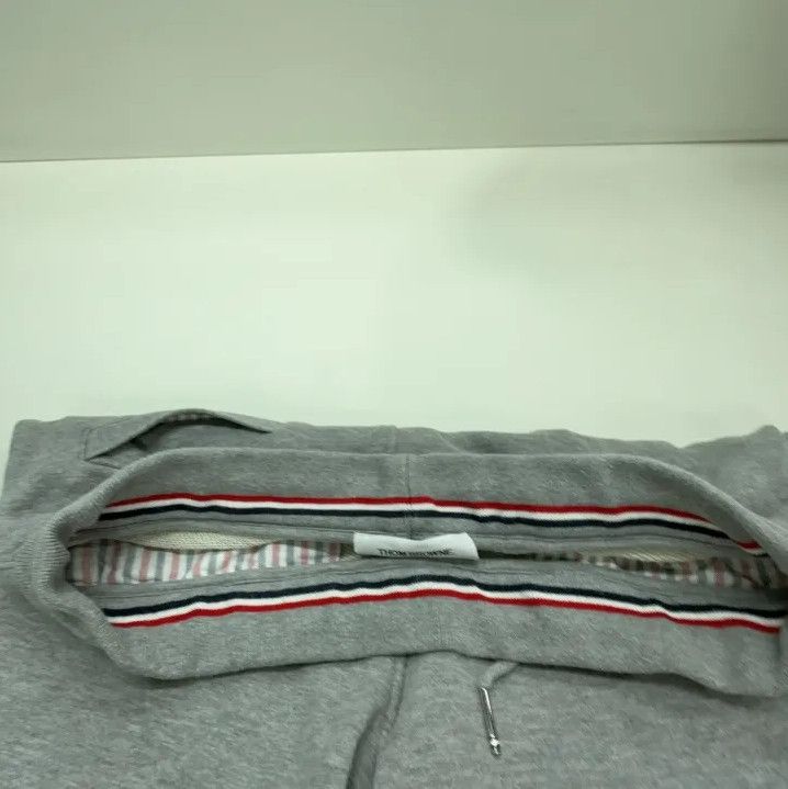 Thom Browne Thom Browne Classic Striped Casual Shorts for Spring Size US 30 / EU 46 - 7 Thumbnail