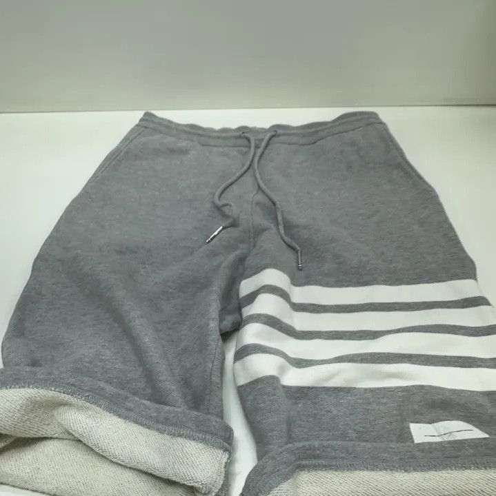 Thom Browne Thom Browne Classic Striped Casual Shorts for Spring Size US 30 / EU 46 - 8 Thumbnail