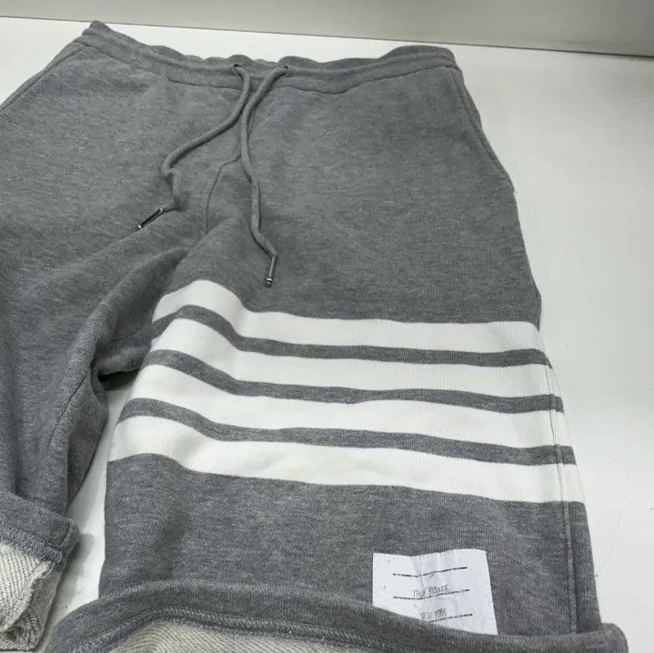 Thom Browne Thom Browne Classic Striped Casual Shorts for Spring Size US 30 / EU 46 - 9 Thumbnail