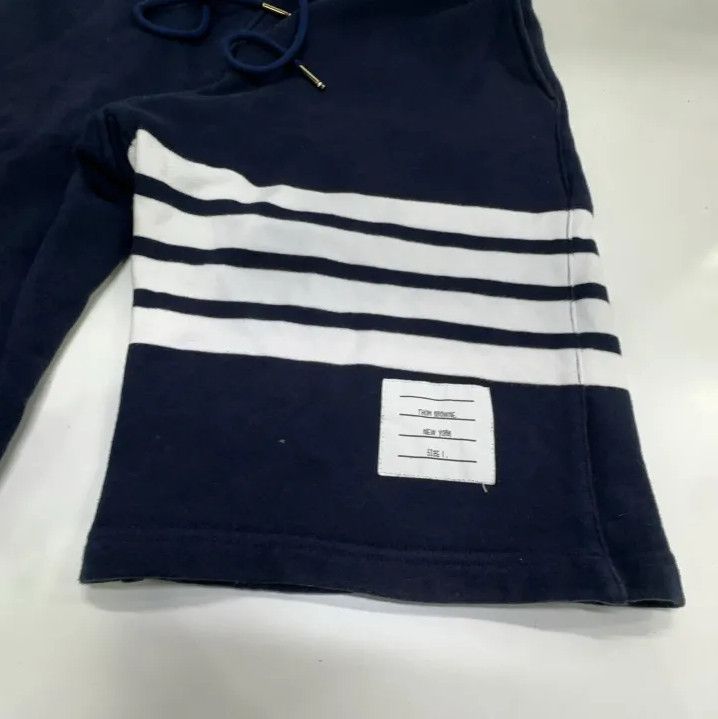 Thom Browne Thom Browne Classic Striped Sports Shorts Size US 30 / EU 46 - 8 Thumbnail